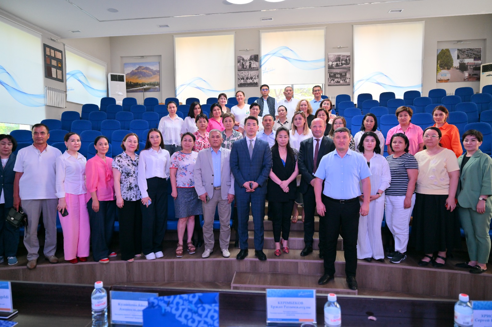 ZHANIBEKOV UNIVERSITY-ГЕ QS ХАЛЫҚАРАЛЫҚ РЕЙТИНГТІК АГЕНТТІГІНІҢ ӨҢІРЛІК ДИРЕКТОРЫ РЕСМИ САПАРМЕН КЕЛДІ